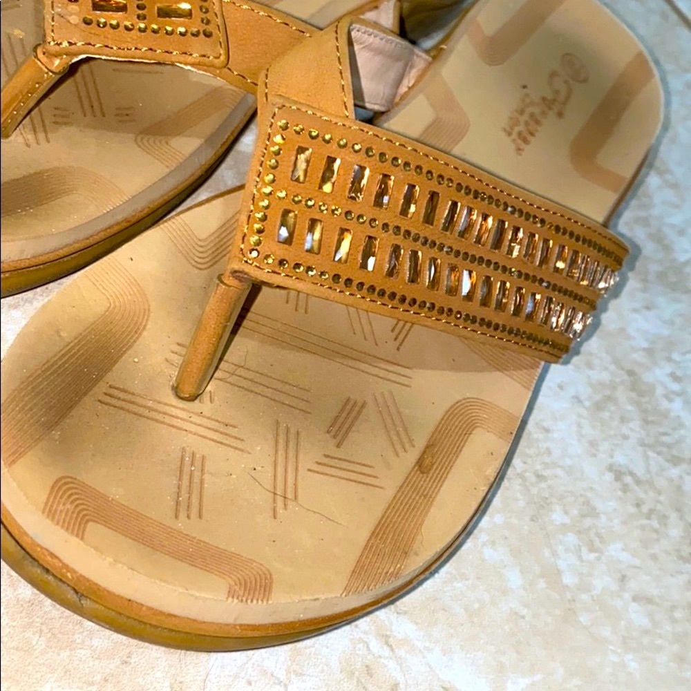 Gold Rhinestone Sandals✨ - Picture 3 of 4